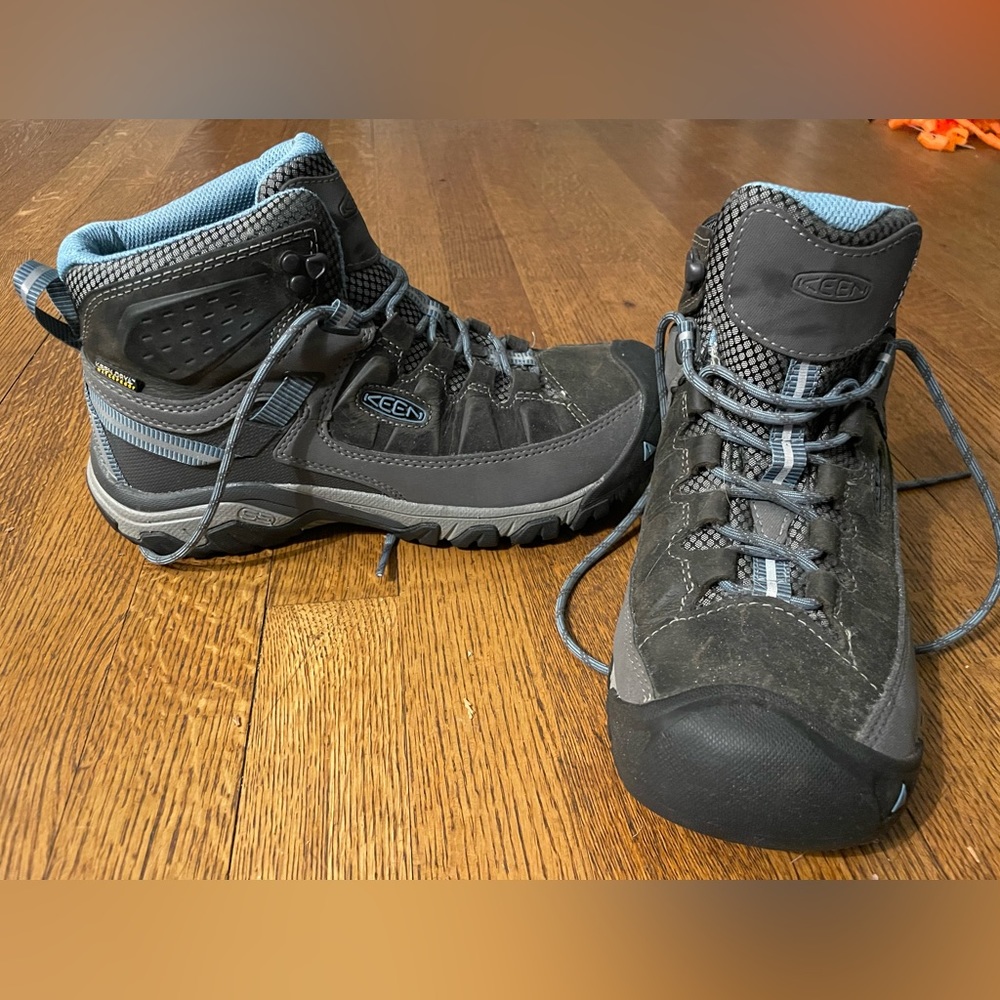 Keen hiking boots